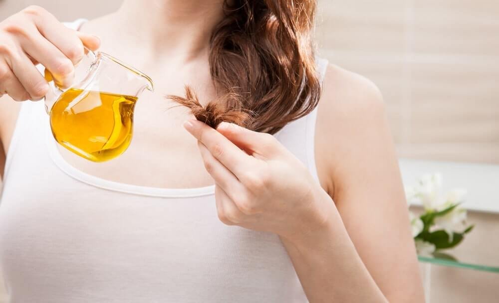 5 Best Essential Oils to Grow Your Hairs VAUNTE