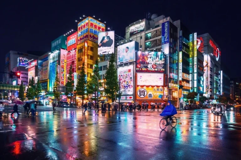 Where to Stay in Tokyo for the First Time: Top 6 Places