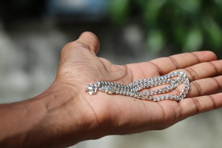 Does Stainless Steel Jewelry Tarnish Or Change Color?